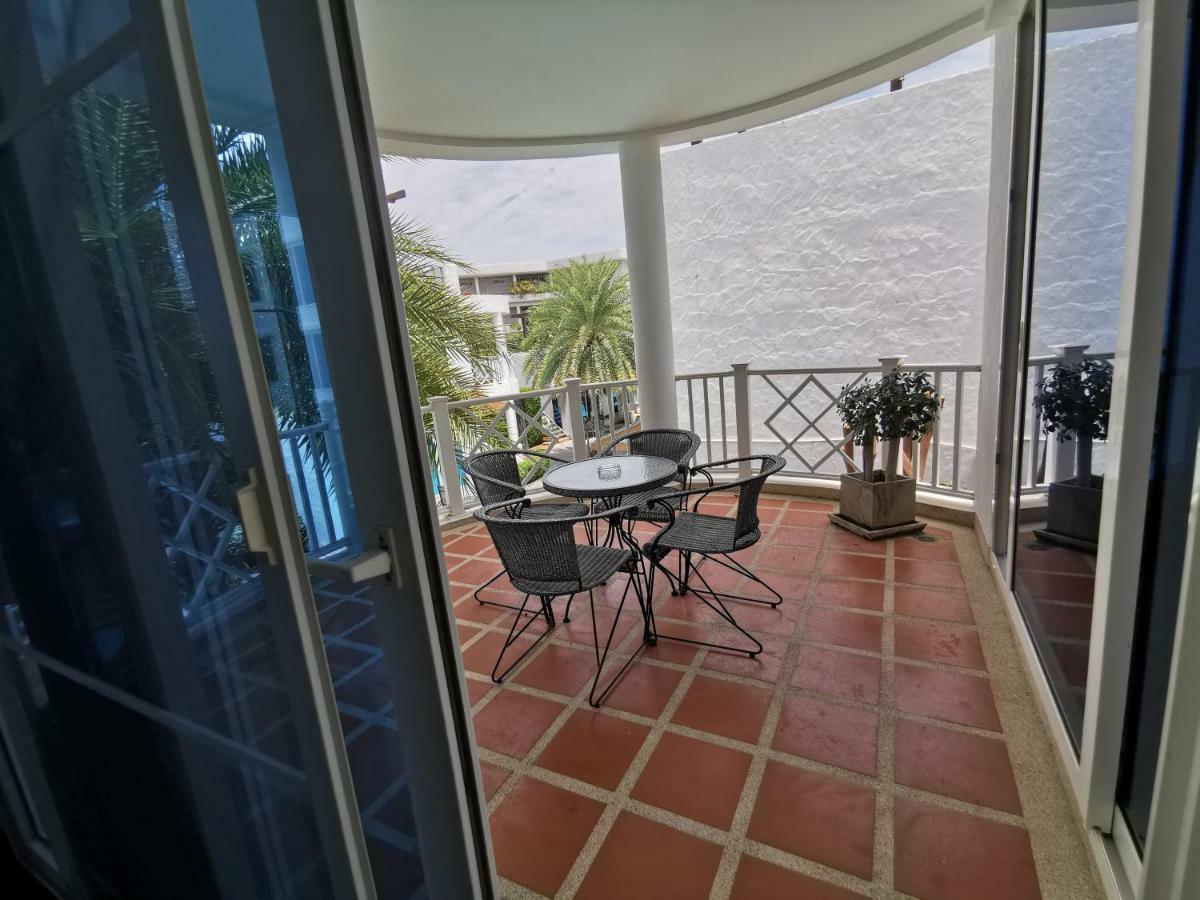 The Verona Villa HHQ Exterior foto